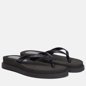 Gianvito Rossi leather flip flops